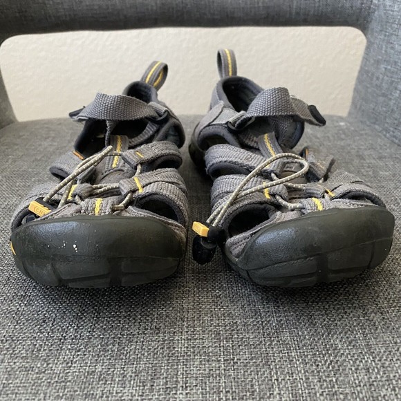 Keen Kids Sandal Size 1 Gray Outdoor Waterproof Slip On - Picture 4 of 8